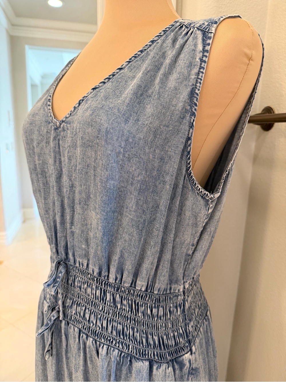 Jane + Delancy XL Blue Lyocell Chambray Tiered Maxi Dress Smocked Waist - Picture 3 of 7